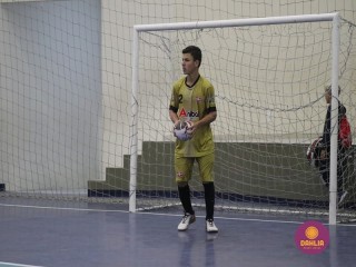 
<a style='margin-left: 5px;' class='btn btn-xs btn-social btn-facebook' href='https://www.facebook.com/sharer/sharer.php?u=https://boladovale.com.br/imgs/800-800-90/conteudo/fotos/1653/img5877.jpg' rel='popup' data-width='500' data-height='400'><i class='fa fa-facebook'></i>Compartilhar <span class='hidden-xs'>no Facebook</span>
</a> 
<a class='btn btn-default btn-xs' target='_blank' href='imgs/800-800-90/conteudo/fotos/1653/img5877.jpg'>
<span class='glyphicon glyphicon-cloud-download'></span> Salvar
</a> 
<span></span>