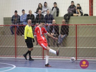 
<a style='margin-left: 5px;' class='btn btn-xs btn-social btn-facebook' href='https://www.facebook.com/sharer/sharer.php?u=https://boladovale.com.br/imgs/800-800-90/conteudo/fotos/1653/img5919.jpg' rel='popup' data-width='500' data-height='400'><i class='fa fa-facebook'></i>Compartilhar <span class='hidden-xs'>no Facebook</span>
</a> 
<a class='btn btn-default btn-xs' target='_blank' href='imgs/800-800-90/conteudo/fotos/1653/img5919.jpg'>
<span class='glyphicon glyphicon-cloud-download'></span> Salvar
</a> 
<span></span>