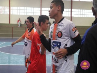 
<a style='margin-left: 5px;' class='btn btn-xs btn-social btn-facebook' href='https://www.facebook.com/sharer/sharer.php?u=https://boladovale.com.br/imgs/800-800-90/conteudo/fotos/1653/img5925.jpg' rel='popup' data-width='500' data-height='400'><i class='fa fa-facebook'></i>Compartilhar <span class='hidden-xs'>no Facebook</span>
</a> 
<a class='btn btn-default btn-xs' target='_blank' href='imgs/800-800-90/conteudo/fotos/1653/img5925.jpg'>
<span class='glyphicon glyphicon-cloud-download'></span> Salvar
</a> 
<span></span>