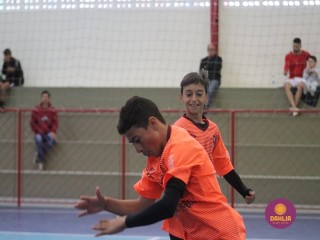 
<a style='margin-left: 5px;' class='btn btn-xs btn-social btn-facebook' href='https://www.facebook.com/sharer/sharer.php?u=https://boladovale.com.br/imgs/800-800-90/conteudo/fotos/1653/img5970.jpg' rel='popup' data-width='500' data-height='400'><i class='fa fa-facebook'></i>Compartilhar <span class='hidden-xs'>no Facebook</span>
</a> 
<a class='btn btn-default btn-xs' target='_blank' href='imgs/800-800-90/conteudo/fotos/1653/img5970.jpg'>
<span class='glyphicon glyphicon-cloud-download'></span> Salvar
</a> 
<span></span>