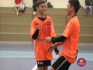 
<a style='margin-left: 5px;' class='btn btn-xs btn-social btn-facebook' href='https://www.facebook.com/sharer/sharer.php?u=https://boladovale.com.br/imgs/800-800-90/conteudo/fotos/1653/img5973.jpg' rel='popup' data-width='500' data-height='400'><i class='fa fa-facebook'></i>Compartilhar <span class='hidden-xs'>no Facebook</span>
</a> 
<a class='btn btn-default btn-xs' target='_blank' href='imgs/800-800-90/conteudo/fotos/1653/img5973.jpg'>
<span class='glyphicon glyphicon-cloud-download'></span> Salvar
</a> 
<span></span>