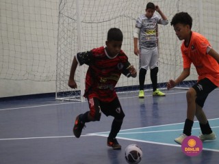 
<a style='margin-left: 5px;' class='btn btn-xs btn-social btn-facebook' href='https://www.facebook.com/sharer/sharer.php?u=https://boladovale.com.br/imgs/800-800-90/conteudo/fotos/1653/img5978.jpg' rel='popup' data-width='500' data-height='400'><i class='fa fa-facebook'></i>Compartilhar <span class='hidden-xs'>no Facebook</span>
</a> 
<a class='btn btn-default btn-xs' target='_blank' href='imgs/800-800-90/conteudo/fotos/1653/img5978.jpg'>
<span class='glyphicon glyphicon-cloud-download'></span> Salvar
</a> 
<span></span>