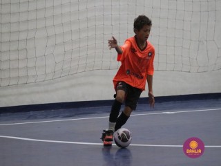 
<a style='margin-left: 5px;' class='btn btn-xs btn-social btn-facebook' href='https://www.facebook.com/sharer/sharer.php?u=https://boladovale.com.br/imgs/800-800-90/conteudo/fotos/1653/img6011.jpg' rel='popup' data-width='500' data-height='400'><i class='fa fa-facebook'></i>Compartilhar <span class='hidden-xs'>no Facebook</span>
</a> 
<a class='btn btn-default btn-xs' target='_blank' href='imgs/800-800-90/conteudo/fotos/1653/img6011.jpg'>
<span class='glyphicon glyphicon-cloud-download'></span> Salvar
</a> 
<span></span>