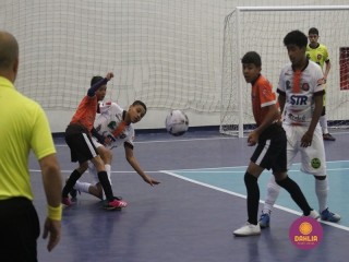 
<a style='margin-left: 5px;' class='btn btn-xs btn-social btn-facebook' href='https://www.facebook.com/sharer/sharer.php?u=https://boladovale.com.br/imgs/800-800-90/conteudo/fotos/1654/img6364.jpg' rel='popup' data-width='500' data-height='400'><i class='fa fa-facebook'></i>Compartilhar <span class='hidden-xs'>no Facebook</span>
</a> 
<a class='btn btn-default btn-xs' target='_blank' href='imgs/800-800-90/conteudo/fotos/1654/img6364.jpg'>
<span class='glyphicon glyphicon-cloud-download'></span> Salvar
</a> 
<span></span>