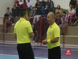 
<a style='margin-left: 5px;' class='btn btn-xs btn-social btn-facebook' href='https://www.facebook.com/sharer/sharer.php?u=https://boladovale.com.br/imgs/800-800-90/conteudo/fotos/1654/img6372.jpg' rel='popup' data-width='500' data-height='400'><i class='fa fa-facebook'></i>Compartilhar <span class='hidden-xs'>no Facebook</span>
</a> 
<a class='btn btn-default btn-xs' target='_blank' href='imgs/800-800-90/conteudo/fotos/1654/img6372.jpg'>
<span class='glyphicon glyphicon-cloud-download'></span> Salvar
</a> 
<span></span>
