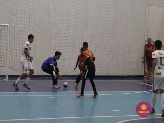 
<a style='margin-left: 5px;' class='btn btn-xs btn-social btn-facebook' href='https://www.facebook.com/sharer/sharer.php?u=https://boladovale.com.br/imgs/800-800-90/conteudo/fotos/1654/img6389.jpg' rel='popup' data-width='500' data-height='400'><i class='fa fa-facebook'></i>Compartilhar <span class='hidden-xs'>no Facebook</span>
</a> 
<a class='btn btn-default btn-xs' target='_blank' href='imgs/800-800-90/conteudo/fotos/1654/img6389.jpg'>
<span class='glyphicon glyphicon-cloud-download'></span> Salvar
</a> 
<span></span>