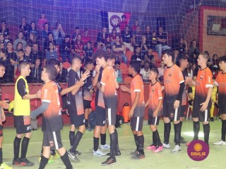 
<a style='margin-left: 5px;' class='btn btn-xs btn-social btn-facebook' href='https://www.facebook.com/sharer/sharer.php?u=https://boladovale.com.br/imgs/800-800-90/conteudo/fotos/1657/img6688.jpg' rel='popup' data-width='500' data-height='400'><i class='fa fa-facebook'></i>Compartilhar <span class='hidden-xs'>no Facebook</span>
</a> 
<a class='btn btn-default btn-xs' target='_blank' href='imgs/800-800-90/conteudo/fotos/1657/img6688.jpg'>
<span class='glyphicon glyphicon-cloud-download'></span> Salvar
</a> 
<span></span>