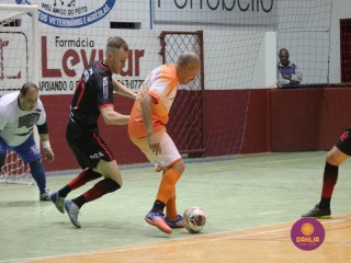 
<a style='margin-left: 5px;' class='btn btn-xs btn-social btn-facebook' href='https://www.facebook.com/sharer/sharer.php?u=https://boladovale.com.br/imgs/800-800-90/conteudo/fotos/1665/img7432.jpg' rel='popup' data-width='500' data-height='400'><i class='fa fa-facebook'></i>Compartilhar <span class='hidden-xs'>no Facebook</span>
</a> 
<a class='btn btn-default btn-xs' target='_blank' href='imgs/800-800-90/conteudo/fotos/1665/img7432.jpg'>
<span class='glyphicon glyphicon-cloud-download'></span> Salvar
</a> 
<span></span>
