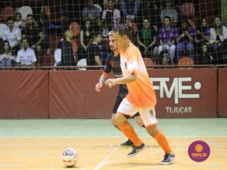 
<a style='margin-left: 5px;' class='btn btn-xs btn-social btn-facebook' href='https://www.facebook.com/sharer/sharer.php?u=https://boladovale.com.br/imgs/800-800-90/conteudo/fotos/1665/img7460.jpg' rel='popup' data-width='500' data-height='400'><i class='fa fa-facebook'></i>Compartilhar <span class='hidden-xs'>no Facebook</span>
</a> 
<a class='btn btn-default btn-xs' target='_blank' href='imgs/800-800-90/conteudo/fotos/1665/img7460.jpg'>
<span class='glyphicon glyphicon-cloud-download'></span> Salvar
</a> 
<span></span>