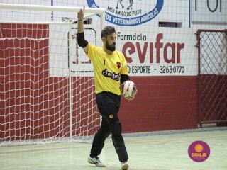 
<a style='margin-left: 5px;' class='btn btn-xs btn-social btn-facebook' href='https://www.facebook.com/sharer/sharer.php?u=https://boladovale.com.br/imgs/800-800-90/conteudo/fotos/1666/img7535.jpg' rel='popup' data-width='500' data-height='400'><i class='fa fa-facebook'></i>Compartilhar <span class='hidden-xs'>no Facebook</span>
</a> 
<a class='btn btn-default btn-xs' target='_blank' href='imgs/800-800-90/conteudo/fotos/1666/img7535.jpg'>
<span class='glyphicon glyphicon-cloud-download'></span> Salvar
</a> 
<span></span>
