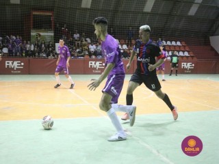 
<a style='margin-left: 5px;' class='btn btn-xs btn-social btn-facebook' href='https://www.facebook.com/sharer/sharer.php?u=https://boladovale.com.br/imgs/800-800-90/conteudo/fotos/1666/img7541.jpg' rel='popup' data-width='500' data-height='400'><i class='fa fa-facebook'></i>Compartilhar <span class='hidden-xs'>no Facebook</span>
</a> 
<a class='btn btn-default btn-xs' target='_blank' href='imgs/800-800-90/conteudo/fotos/1666/img7541.jpg'>
<span class='glyphicon glyphicon-cloud-download'></span> Salvar
</a> 
<span></span>