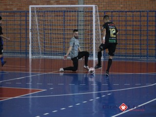 
<a style='margin-left: 5px;' class='btn btn-xs btn-social btn-facebook' href='https://www.facebook.com/sharer/sharer.php?u=https://boladovale.com.br/imgs/800-800-90/conteudo/fotos/1670/img7636.jpg' rel='popup' data-width='500' data-height='400'><i class='fa fa-facebook'></i>Compartilhar <span class='hidden-xs'>no Facebook</span>
</a> 
<a class='btn btn-default btn-xs' target='_blank' href='imgs/800-800-90/conteudo/fotos/1670/img7636.jpg'>
<span class='glyphicon glyphicon-cloud-download'></span> Salvar
</a> 
<span></span>