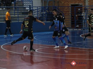 
<a style='margin-left: 5px;' class='btn btn-xs btn-social btn-facebook' href='https://www.facebook.com/sharer/sharer.php?u=https://boladovale.com.br/imgs/800-800-90/conteudo/fotos/1670/img7679.jpg' rel='popup' data-width='500' data-height='400'><i class='fa fa-facebook'></i>Compartilhar <span class='hidden-xs'>no Facebook</span>
</a> 
<a class='btn btn-default btn-xs' target='_blank' href='imgs/800-800-90/conteudo/fotos/1670/img7679.jpg'>
<span class='glyphicon glyphicon-cloud-download'></span> Salvar
</a> 
<span></span>