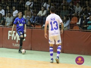 
<a style='margin-left: 5px;' class='btn btn-xs btn-social btn-facebook' href='https://www.facebook.com/sharer/sharer.php?u=https://boladovale.com.br/imgs/800-800-90/conteudo/fotos/1673/img8005.jpg' rel='popup' data-width='500' data-height='400'><i class='fa fa-facebook'></i>Compartilhar <span class='hidden-xs'>no Facebook</span>
</a> 
<a class='btn btn-default btn-xs' target='_blank' href='imgs/800-800-90/conteudo/fotos/1673/img8005.jpg'>
<span class='glyphicon glyphicon-cloud-download'></span> Salvar
</a> 
<span></span>