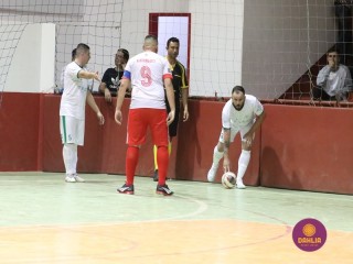 
<a style='margin-left: 5px;' class='btn btn-xs btn-social btn-facebook' href='https://www.facebook.com/sharer/sharer.php?u=https://boladovale.com.br/imgs/800-800-90/conteudo/fotos/1674/img8116.jpg' rel='popup' data-width='500' data-height='400'><i class='fa fa-facebook'></i>Compartilhar <span class='hidden-xs'>no Facebook</span>
</a> 
<a class='btn btn-default btn-xs' target='_blank' href='imgs/800-800-90/conteudo/fotos/1674/img8116.jpg'>
<span class='glyphicon glyphicon-cloud-download'></span> Salvar
</a> 
<span></span>
