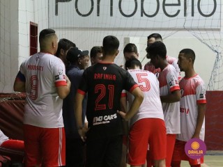 
<a style='margin-left: 5px;' class='btn btn-xs btn-social btn-facebook' href='https://www.facebook.com/sharer/sharer.php?u=https://boladovale.com.br/imgs/800-800-90/conteudo/fotos/1674/img8140.jpg' rel='popup' data-width='500' data-height='400'><i class='fa fa-facebook'></i>Compartilhar <span class='hidden-xs'>no Facebook</span>
</a> 
<a class='btn btn-default btn-xs' target='_blank' href='imgs/800-800-90/conteudo/fotos/1674/img8140.jpg'>
<span class='glyphicon glyphicon-cloud-download'></span> Salvar
</a> 
<span></span>