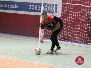 
<a style='margin-left: 5px;' class='btn btn-xs btn-social btn-facebook' href='https://www.facebook.com/sharer/sharer.php?u=https://boladovale.com.br/imgs/800-800-90/conteudo/fotos/1675/img8308.jpg' rel='popup' data-width='500' data-height='400'><i class='fa fa-facebook'></i>Compartilhar <span class='hidden-xs'>no Facebook</span>
</a> 
<a class='btn btn-default btn-xs' target='_blank' href='imgs/800-800-90/conteudo/fotos/1675/img8308.jpg'>
<span class='glyphicon glyphicon-cloud-download'></span> Salvar
</a> 
<span></span>