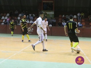 
<a style='margin-left: 5px;' class='btn btn-xs btn-social btn-facebook' href='https://www.facebook.com/sharer/sharer.php?u=https://boladovale.com.br/imgs/800-800-90/conteudo/fotos/1678/img8466.jpg' rel='popup' data-width='500' data-height='400'><i class='fa fa-facebook'></i>Compartilhar <span class='hidden-xs'>no Facebook</span>
</a> 
<a class='btn btn-default btn-xs' target='_blank' href='imgs/800-800-90/conteudo/fotos/1678/img8466.jpg'>
<span class='glyphicon glyphicon-cloud-download'></span> Salvar
</a> 
<span></span>