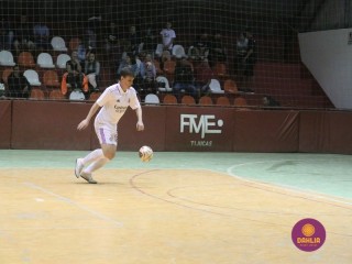 
<a style='margin-left: 5px;' class='btn btn-xs btn-social btn-facebook' href='https://www.facebook.com/sharer/sharer.php?u=https://boladovale.com.br/imgs/800-800-90/conteudo/fotos/1678/img8473.jpg' rel='popup' data-width='500' data-height='400'><i class='fa fa-facebook'></i>Compartilhar <span class='hidden-xs'>no Facebook</span>
</a> 
<a class='btn btn-default btn-xs' target='_blank' href='imgs/800-800-90/conteudo/fotos/1678/img8473.jpg'>
<span class='glyphicon glyphicon-cloud-download'></span> Salvar
</a> 
<span></span>