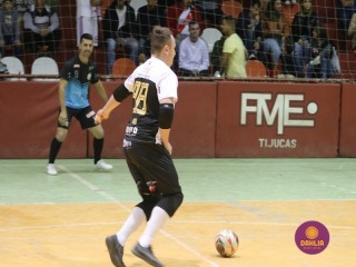 
<a style='margin-left: 5px;' class='btn btn-xs btn-social btn-facebook' href='https://www.facebook.com/sharer/sharer.php?u=https://boladovale.com.br/imgs/800-800-90/conteudo/fotos/1679/img8494.jpg' rel='popup' data-width='500' data-height='400'><i class='fa fa-facebook'></i>Compartilhar <span class='hidden-xs'>no Facebook</span>
</a> 
<a class='btn btn-default btn-xs' target='_blank' href='imgs/800-800-90/conteudo/fotos/1679/img8494.jpg'>
<span class='glyphicon glyphicon-cloud-download'></span> Salvar
</a> 
<span></span>