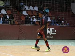 
<a style='margin-left: 5px;' class='btn btn-xs btn-social btn-facebook' href='https://www.facebook.com/sharer/sharer.php?u=https://boladovale.com.br/imgs/800-800-90/conteudo/fotos/1680/img8596.jpg' rel='popup' data-width='500' data-height='400'><i class='fa fa-facebook'></i>Compartilhar <span class='hidden-xs'>no Facebook</span>
</a> 
<a class='btn btn-default btn-xs' target='_blank' href='imgs/800-800-90/conteudo/fotos/1680/img8596.jpg'>
<span class='glyphicon glyphicon-cloud-download'></span> Salvar
</a> 
<span></span>