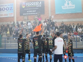 
<a style='margin-left: 5px;' class='btn btn-xs btn-social btn-facebook' href='https://www.facebook.com/sharer/sharer.php?u=https://boladovale.com.br/imgs/800-800-90/conteudo/fotos/1682/img9145.jpg' rel='popup' data-width='500' data-height='400'><i class='fa fa-facebook'></i>Compartilhar <span class='hidden-xs'>no Facebook</span>
</a> 
<a class='btn btn-default btn-xs' target='_blank' href='imgs/800-800-90/conteudo/fotos/1682/img9145.jpg'>
<span class='glyphicon glyphicon-cloud-download'></span> Salvar
</a> 
<span></span>