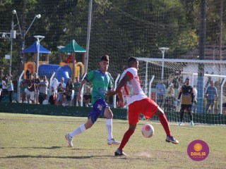 
<a style='margin-left: 5px;' class='btn btn-xs btn-social btn-facebook' href='https://www.facebook.com/sharer/sharer.php?u=https://boladovale.com.br/imgs/800-800-90/conteudo/fotos/1684/img9492.jpg' rel='popup' data-width='500' data-height='400'><i class='fa fa-facebook'></i>Compartilhar <span class='hidden-xs'>no Facebook</span>
</a> 
<a class='btn btn-default btn-xs' target='_blank' href='imgs/800-800-90/conteudo/fotos/1684/img9492.jpg'>
<span class='glyphicon glyphicon-cloud-download'></span> Salvar
</a> 
<span></span>