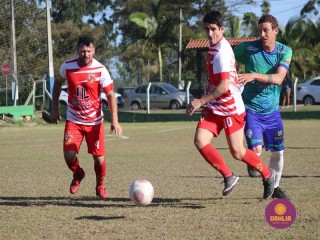 
<a style='margin-left: 5px;' class='btn btn-xs btn-social btn-facebook' href='https://www.facebook.com/sharer/sharer.php?u=https://boladovale.com.br/imgs/800-800-90/conteudo/fotos/1684/img9528.jpg' rel='popup' data-width='500' data-height='400'><i class='fa fa-facebook'></i>Compartilhar <span class='hidden-xs'>no Facebook</span>
</a> 
<a class='btn btn-default btn-xs' target='_blank' href='imgs/800-800-90/conteudo/fotos/1684/img9528.jpg'>
<span class='glyphicon glyphicon-cloud-download'></span> Salvar
</a> 
<span></span>