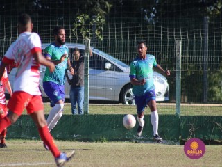 
<a style='margin-left: 5px;' class='btn btn-xs btn-social btn-facebook' href='https://www.facebook.com/sharer/sharer.php?u=https://boladovale.com.br/imgs/800-800-90/conteudo/fotos/1684/img9531.jpg' rel='popup' data-width='500' data-height='400'><i class='fa fa-facebook'></i>Compartilhar <span class='hidden-xs'>no Facebook</span>
</a> 
<a class='btn btn-default btn-xs' target='_blank' href='imgs/800-800-90/conteudo/fotos/1684/img9531.jpg'>
<span class='glyphicon glyphicon-cloud-download'></span> Salvar
</a> 
<span></span>