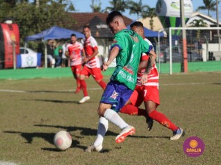 
<a style='margin-left: 5px;' class='btn btn-xs btn-social btn-facebook' href='https://www.facebook.com/sharer/sharer.php?u=https://boladovale.com.br/imgs/800-800-90/conteudo/fotos/1684/img9546.jpg' rel='popup' data-width='500' data-height='400'><i class='fa fa-facebook'></i>Compartilhar <span class='hidden-xs'>no Facebook</span>
</a> 
<a class='btn btn-default btn-xs' target='_blank' href='imgs/800-800-90/conteudo/fotos/1684/img9546.jpg'>
<span class='glyphicon glyphicon-cloud-download'></span> Salvar
</a> 
<span></span>