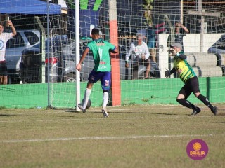 
<a style='margin-left: 5px;' class='btn btn-xs btn-social btn-facebook' href='https://www.facebook.com/sharer/sharer.php?u=https://boladovale.com.br/imgs/800-800-90/conteudo/fotos/1684/img9609.jpg' rel='popup' data-width='500' data-height='400'><i class='fa fa-facebook'></i>Compartilhar <span class='hidden-xs'>no Facebook</span>
</a> 
<a class='btn btn-default btn-xs' target='_blank' href='imgs/800-800-90/conteudo/fotos/1684/img9609.jpg'>
<span class='glyphicon glyphicon-cloud-download'></span> Salvar
</a> 
<span></span>