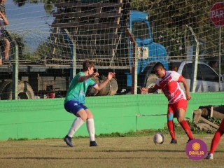 
<a style='margin-left: 5px;' class='btn btn-xs btn-social btn-facebook' href='https://www.facebook.com/sharer/sharer.php?u=https://boladovale.com.br/imgs/800-800-90/conteudo/fotos/1684/img9686.jpg' rel='popup' data-width='500' data-height='400'><i class='fa fa-facebook'></i>Compartilhar <span class='hidden-xs'>no Facebook</span>
</a> 
<a class='btn btn-default btn-xs' target='_blank' href='imgs/800-800-90/conteudo/fotos/1684/img9686.jpg'>
<span class='glyphicon glyphicon-cloud-download'></span> Salvar
</a> 
<span></span>