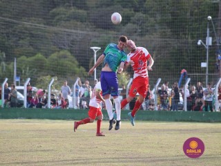 
<a style='margin-left: 5px;' class='btn btn-xs btn-social btn-facebook' href='https://www.facebook.com/sharer/sharer.php?u=https://boladovale.com.br/imgs/800-800-90/conteudo/fotos/1684/img9688.jpg' rel='popup' data-width='500' data-height='400'><i class='fa fa-facebook'></i>Compartilhar <span class='hidden-xs'>no Facebook</span>
</a> 
<a class='btn btn-default btn-xs' target='_blank' href='imgs/800-800-90/conteudo/fotos/1684/img9688.jpg'>
<span class='glyphicon glyphicon-cloud-download'></span> Salvar
</a> 
<span></span>