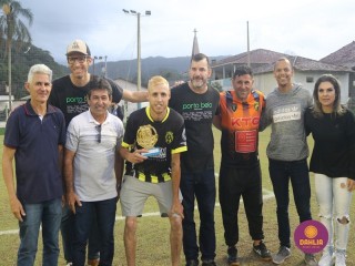 
<a style='margin-left: 5px;' class='btn btn-xs btn-social btn-facebook' href='https://www.facebook.com/sharer/sharer.php?u=https://boladovale.com.br/imgs/800-800-90/conteudo/fotos/1685/img9826.jpg' rel='popup' data-width='500' data-height='400'><i class='fa fa-facebook'></i>Compartilhar <span class='hidden-xs'>no Facebook</span>
</a> 
<a class='btn btn-default btn-xs' target='_blank' href='imgs/800-800-90/conteudo/fotos/1685/img9826.jpg'>
<span class='glyphicon glyphicon-cloud-download'></span> Salvar
</a> 
<span></span>