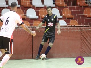 
<a style='margin-left: 5px;' class='btn btn-xs btn-social btn-facebook' href='https://www.facebook.com/sharer/sharer.php?u=https://boladovale.com.br/imgs/800-800-90/conteudo/fotos/1686/img9963.jpg' rel='popup' data-width='500' data-height='400'><i class='fa fa-facebook'></i>Compartilhar <span class='hidden-xs'>no Facebook</span>
</a> 
<a class='btn btn-default btn-xs' target='_blank' href='imgs/800-800-90/conteudo/fotos/1686/img9963.jpg'>
<span class='glyphicon glyphicon-cloud-download'></span> Salvar
</a> 
<span></span>