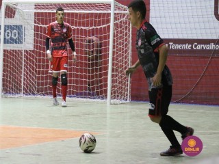 
<a style='margin-left: 5px;' class='btn btn-xs btn-social btn-facebook' href='https://www.facebook.com/sharer/sharer.php?u=https://boladovale.com.br/imgs/800-800-90/conteudo/fotos/1689/img0324.jpg' rel='popup' data-width='500' data-height='400'><i class='fa fa-facebook'></i>Compartilhar <span class='hidden-xs'>no Facebook</span>
</a> 
<a class='btn btn-default btn-xs' target='_blank' href='imgs/800-800-90/conteudo/fotos/1689/img0324.jpg'>
<span class='glyphicon glyphicon-cloud-download'></span> Salvar
</a> 
<span></span>