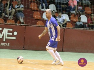 
<a style='margin-left: 5px;' class='btn btn-xs btn-social btn-facebook' href='https://www.facebook.com/sharer/sharer.php?u=https://boladovale.com.br/imgs/800-800-90/conteudo/fotos/1694/img0708.jpg' rel='popup' data-width='500' data-height='400'><i class='fa fa-facebook'></i>Compartilhar <span class='hidden-xs'>no Facebook</span>
</a> 
<a class='btn btn-default btn-xs' target='_blank' href='imgs/800-800-90/conteudo/fotos/1694/img0708.jpg'>
<span class='glyphicon glyphicon-cloud-download'></span> Salvar
</a> 
<span></span>