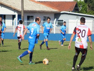 
<a style='margin-left: 5px;' class='btn btn-xs btn-social btn-facebook' href='https://www.facebook.com/sharer/sharer.php?u=https://boladovale.com.br/imgs/800-800-90/conteudo/fotos/1699/img6975.jpg' rel='popup' data-width='500' data-height='400'><i class='fa fa-facebook'></i>Compartilhar <span class='hidden-xs'>no Facebook</span>
</a> 
<a class='btn btn-default btn-xs' target='_blank' href='imgs/800-800-90/conteudo/fotos/1699/img6975.jpg'>
<span class='glyphicon glyphicon-cloud-download'></span> Salvar
</a> 
<span></span>