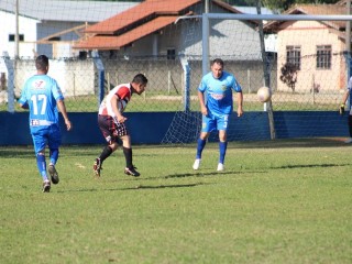 
<a style='margin-left: 5px;' class='btn btn-xs btn-social btn-facebook' href='https://www.facebook.com/sharer/sharer.php?u=https://boladovale.com.br/imgs/800-800-90/conteudo/fotos/1699/img7070.jpg' rel='popup' data-width='500' data-height='400'><i class='fa fa-facebook'></i>Compartilhar <span class='hidden-xs'>no Facebook</span>
</a> 
<a class='btn btn-default btn-xs' target='_blank' href='imgs/800-800-90/conteudo/fotos/1699/img7070.jpg'>
<span class='glyphicon glyphicon-cloud-download'></span> Salvar
</a> 
<span></span>
