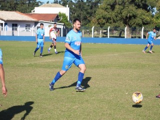 
<a style='margin-left: 5px;' class='btn btn-xs btn-social btn-facebook' href='https://www.facebook.com/sharer/sharer.php?u=https://boladovale.com.br/imgs/800-800-90/conteudo/fotos/1699/img7108.jpg' rel='popup' data-width='500' data-height='400'><i class='fa fa-facebook'></i>Compartilhar <span class='hidden-xs'>no Facebook</span>
</a> 
<a class='btn btn-default btn-xs' target='_blank' href='imgs/800-800-90/conteudo/fotos/1699/img7108.jpg'>
<span class='glyphicon glyphicon-cloud-download'></span> Salvar
</a> 
<span></span>