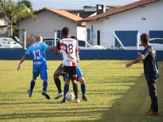 
<a style='margin-left: 5px;' class='btn btn-xs btn-social btn-facebook' href='https://www.facebook.com/sharer/sharer.php?u=https://boladovale.com.br/imgs/800-800-90/conteudo/fotos/1699/img7148.jpg' rel='popup' data-width='500' data-height='400'><i class='fa fa-facebook'></i>Compartilhar <span class='hidden-xs'>no Facebook</span>
</a> 
<a class='btn btn-default btn-xs' target='_blank' href='imgs/800-800-90/conteudo/fotos/1699/img7148.jpg'>
<span class='glyphicon glyphicon-cloud-download'></span> Salvar
</a> 
<span></span>