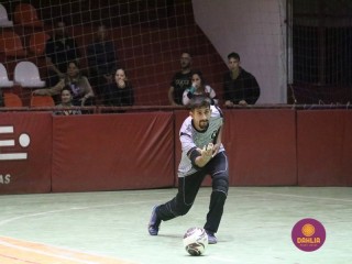 
<a style='margin-left: 5px;' class='btn btn-xs btn-social btn-facebook' href='https://www.facebook.com/sharer/sharer.php?u=https://boladovale.com.br/imgs/800-800-90/conteudo/fotos/1708/img2177.jpg' rel='popup' data-width='500' data-height='400'><i class='fa fa-facebook'></i>Compartilhar <span class='hidden-xs'>no Facebook</span>
</a> 
<a class='btn btn-default btn-xs' target='_blank' href='imgs/800-800-90/conteudo/fotos/1708/img2177.jpg'>
<span class='glyphicon glyphicon-cloud-download'></span> Salvar
</a> 
<span></span>