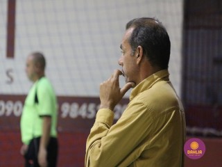 
<a style='margin-left: 5px;' class='btn btn-xs btn-social btn-facebook' href='https://www.facebook.com/sharer/sharer.php?u=https://boladovale.com.br/imgs/800-800-90/conteudo/fotos/1711/img2534.jpg' rel='popup' data-width='500' data-height='400'><i class='fa fa-facebook'></i>Compartilhar <span class='hidden-xs'>no Facebook</span>
</a> 
<a class='btn btn-default btn-xs' target='_blank' href='imgs/800-800-90/conteudo/fotos/1711/img2534.jpg'>
<span class='glyphicon glyphicon-cloud-download'></span> Salvar
</a> 
<span></span>