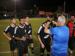 
<a style='margin-left: 5px;' class='btn btn-xs btn-social btn-facebook' href='https://www.facebook.com/sharer/sharer.php?u=https://boladovale.com.br/imgs/800-800-90/conteudo/fotos/1726/img0530.jpg' rel='popup' data-width='500' data-height='400'><i class='fa fa-facebook'></i>Compartilhar <span class='hidden-xs'>no Facebook</span>
</a> 
<a class='btn btn-default btn-xs' target='_blank' href='imgs/800-800-90/conteudo/fotos/1726/img0530.jpg'>
<span class='glyphicon glyphicon-cloud-download'></span> Salvar
</a> 
<span></span>