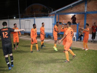 
<a style='margin-left: 5px;' class='btn btn-xs btn-social btn-facebook' href='https://www.facebook.com/sharer/sharer.php?u=https://boladovale.com.br/imgs/800-800-90/conteudo/fotos/1726/img0554.jpg' rel='popup' data-width='500' data-height='400'><i class='fa fa-facebook'></i>Compartilhar <span class='hidden-xs'>no Facebook</span>
</a> 
<a class='btn btn-default btn-xs' target='_blank' href='imgs/800-800-90/conteudo/fotos/1726/img0554.jpg'>
<span class='glyphicon glyphicon-cloud-download'></span> Salvar
</a> 
<span></span>