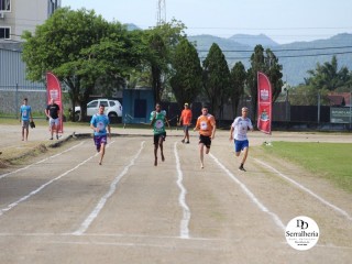 
<a style='margin-left: 5px;' class='btn btn-xs btn-social btn-facebook' href='https://www.facebook.com/sharer/sharer.php?u=https://boladovale.com.br/imgs/800-800-90/conteudo/fotos/1734/img9234.jpg' rel='popup' data-width='500' data-height='400'><i class='fa fa-facebook'></i>Compartilhar <span class='hidden-xs'>no Facebook</span>
</a> 
<a class='btn btn-default btn-xs' target='_blank' href='imgs/800-800-90/conteudo/fotos/1734/img9234.jpg'>
<span class='glyphicon glyphicon-cloud-download'></span> Salvar
</a> 
<span></span>