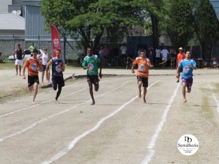 
<a style='margin-left: 5px;' class='btn btn-xs btn-social btn-facebook' href='https://www.facebook.com/sharer/sharer.php?u=https://boladovale.com.br/imgs/800-800-90/conteudo/fotos/1734/img9515.jpg' rel='popup' data-width='500' data-height='400'><i class='fa fa-facebook'></i>Compartilhar <span class='hidden-xs'>no Facebook</span>
</a> 
<a class='btn btn-default btn-xs' target='_blank' href='imgs/800-800-90/conteudo/fotos/1734/img9515.jpg'>
<span class='glyphicon glyphicon-cloud-download'></span> Salvar
</a> 
<span></span>