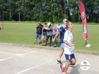 
<a style='margin-left: 5px;' class='btn btn-xs btn-social btn-facebook' href='https://www.facebook.com/sharer/sharer.php?u=https://boladovale.com.br/imgs/800-800-90/conteudo/fotos/1736/img8608.jpg' rel='popup' data-width='500' data-height='400'><i class='fa fa-facebook'></i>Compartilhar <span class='hidden-xs'>no Facebook</span>
</a> 
<a class='btn btn-default btn-xs' target='_blank' href='imgs/800-800-90/conteudo/fotos/1736/img8608.jpg'>
<span class='glyphicon glyphicon-cloud-download'></span> Salvar
</a> 
<span></span>