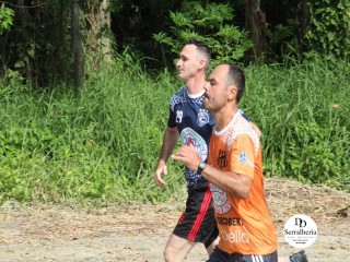 
<a style='margin-left: 5px;' class='btn btn-xs btn-social btn-facebook' href='https://www.facebook.com/sharer/sharer.php?u=https://boladovale.com.br/imgs/800-800-90/conteudo/fotos/1736/img9289.jpg' rel='popup' data-width='500' data-height='400'><i class='fa fa-facebook'></i>Compartilhar <span class='hidden-xs'>no Facebook</span>
</a> 
<a class='btn btn-default btn-xs' target='_blank' href='imgs/800-800-90/conteudo/fotos/1736/img9289.jpg'>
<span class='glyphicon glyphicon-cloud-download'></span> Salvar
</a> 
<span></span>