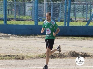 
<a style='margin-left: 5px;' class='btn btn-xs btn-social btn-facebook' href='https://www.facebook.com/sharer/sharer.php?u=https://boladovale.com.br/imgs/800-800-90/conteudo/fotos/1736/img9297.jpg' rel='popup' data-width='500' data-height='400'><i class='fa fa-facebook'></i>Compartilhar <span class='hidden-xs'>no Facebook</span>
</a> 
<a class='btn btn-default btn-xs' target='_blank' href='imgs/800-800-90/conteudo/fotos/1736/img9297.jpg'>
<span class='glyphicon glyphicon-cloud-download'></span> Salvar
</a> 
<span></span>